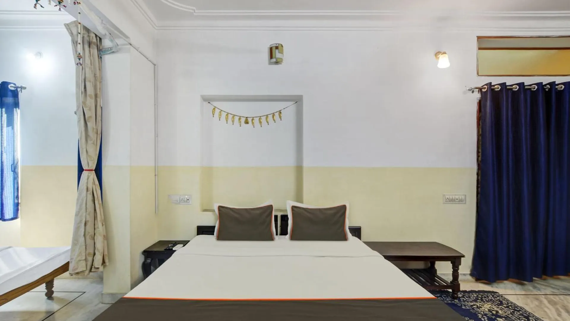 Girnar Villa Udaipur 4*,  India