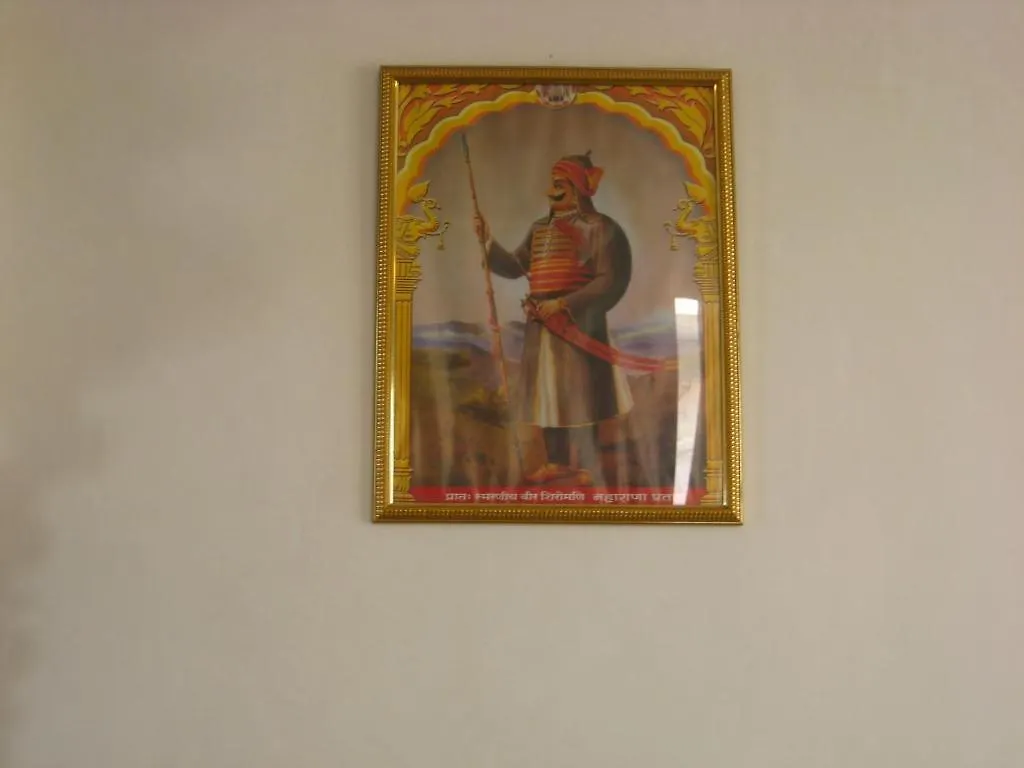 **** Hotel Girnar Villa Udaipur India