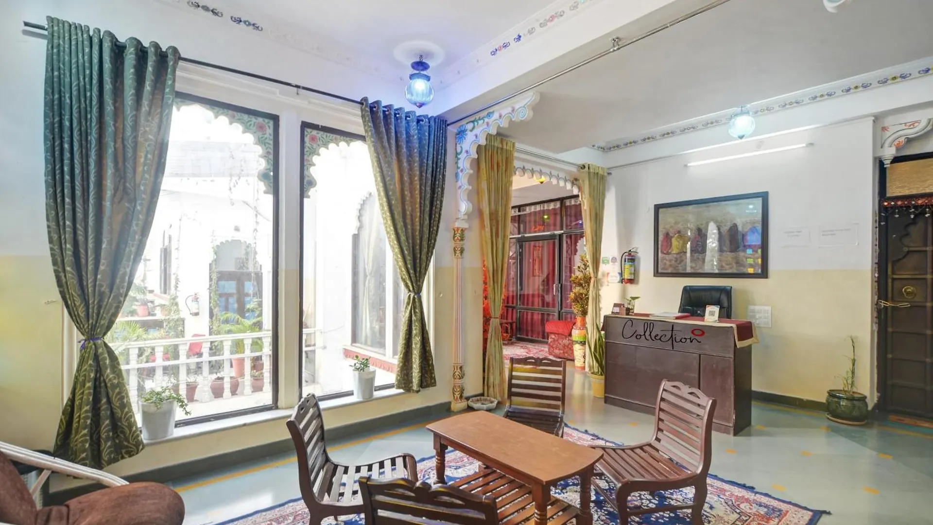 Girnar Villa Udaipur 4*,