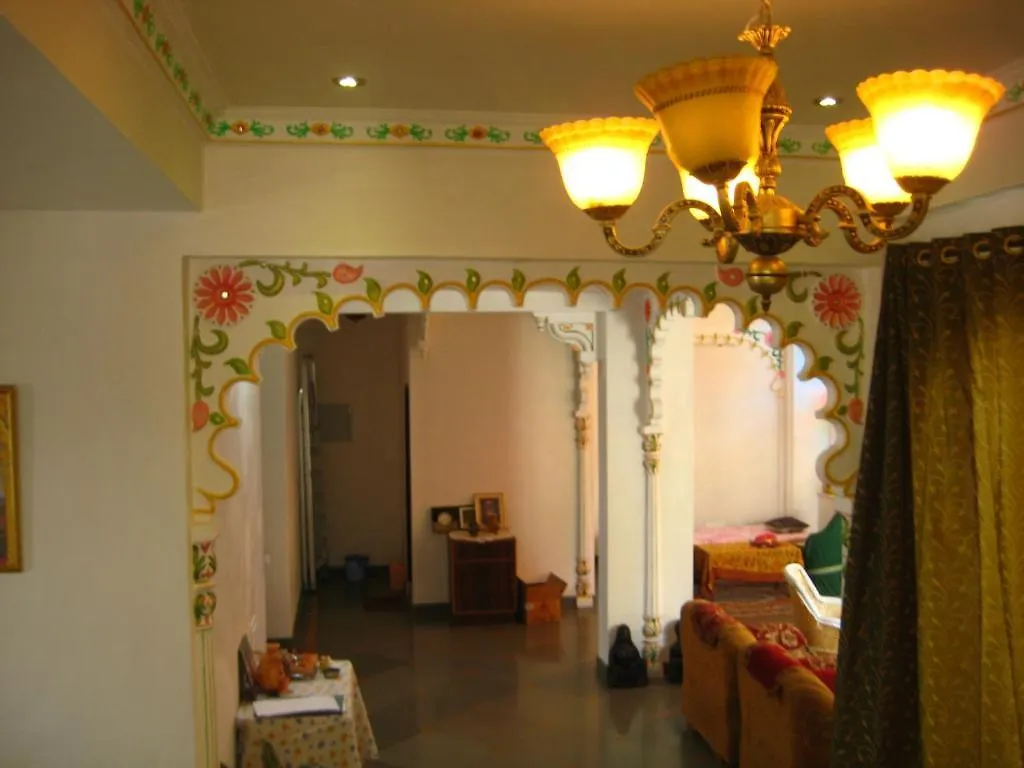 Girnar Villa Udaipur 4*,