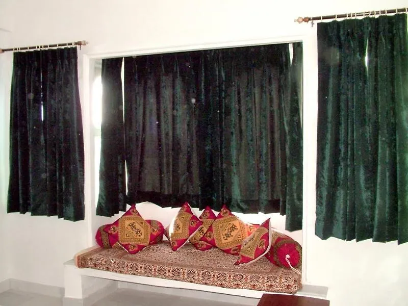 Girnar Villa Udaipur Hotel