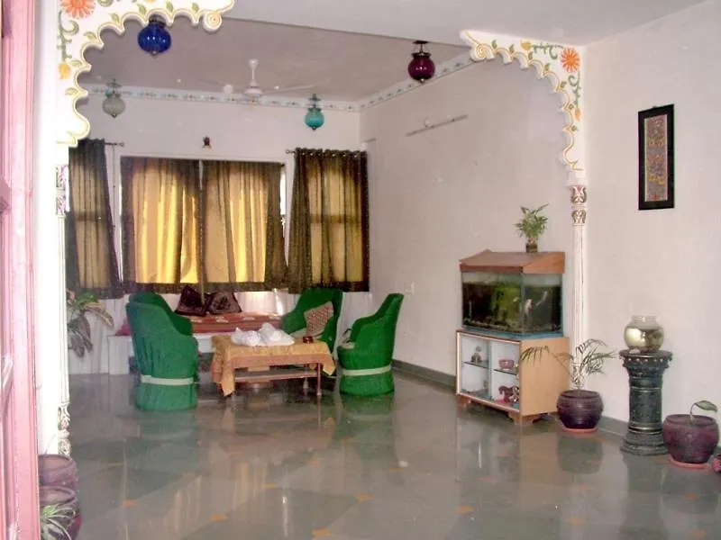Hotel Girnar Villa Udaipur