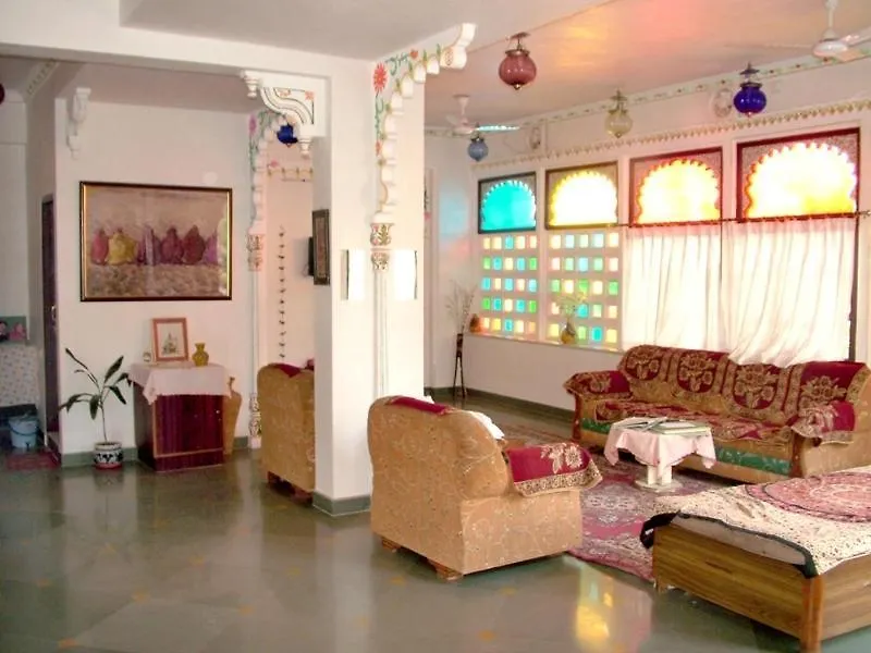 Girnar Villa Udaipur 4*,